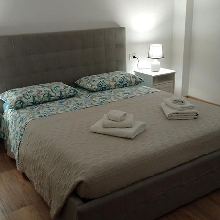 Апартаменти Casa Mirta Манделло-дель-Ларіо Екстер'єр фото